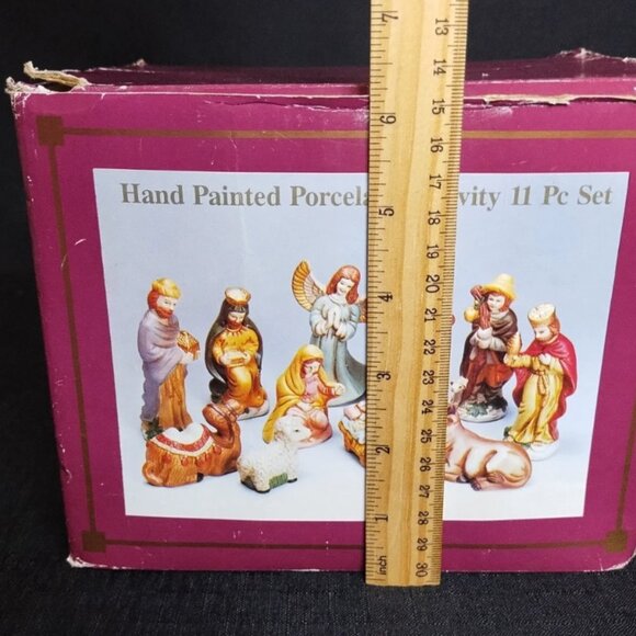 Vintage Hand Painted Porcelain Nativity Set 11 Pieces With Box Full Set - Picture 8 of 8